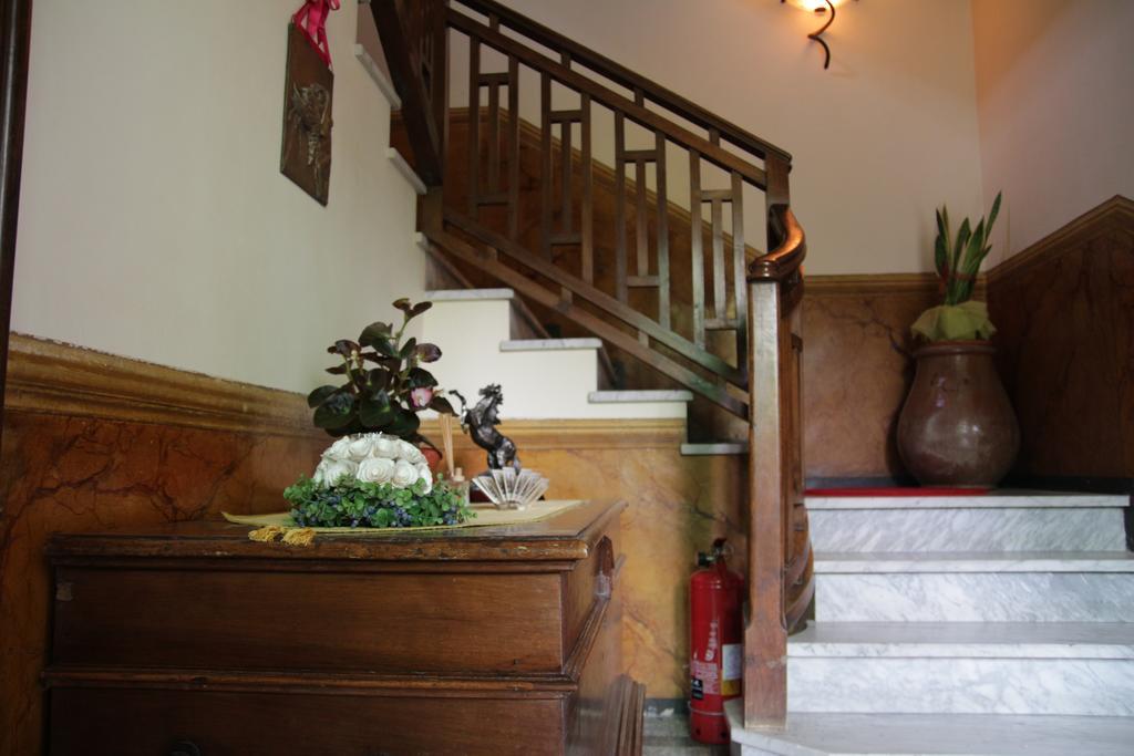 B&B Casa Carla Πινερόλο Εξωτερικό φωτογραφία